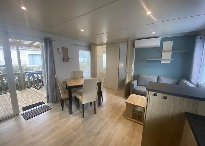 Mobil Home Au Camping La Reserve 4 Etoile